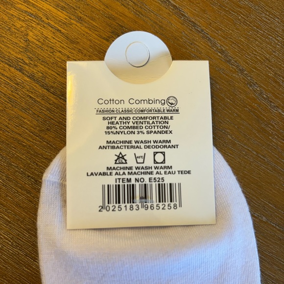 NWT ALO Half-crew Throwback Socks in Pink and White - Picture 6 of 7